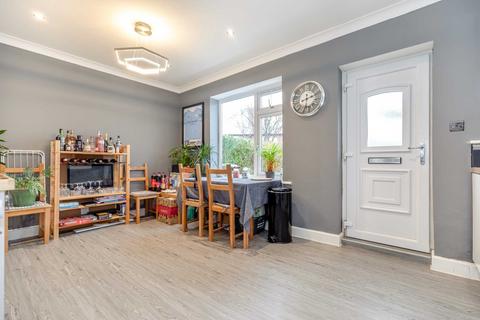 25 Sunny View, East Ardsley, Wakefield, WF3 2JP