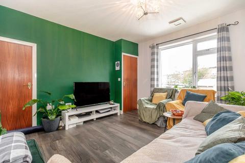 25 Sunny View, East Ardsley, Wakefield, WF3 2JP