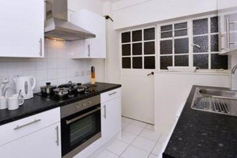 2 bedroom apartment to rent, Fulham Road, London, SW3