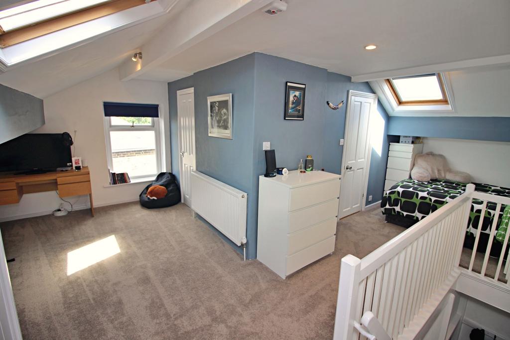Bedroom 4 with Ensuite