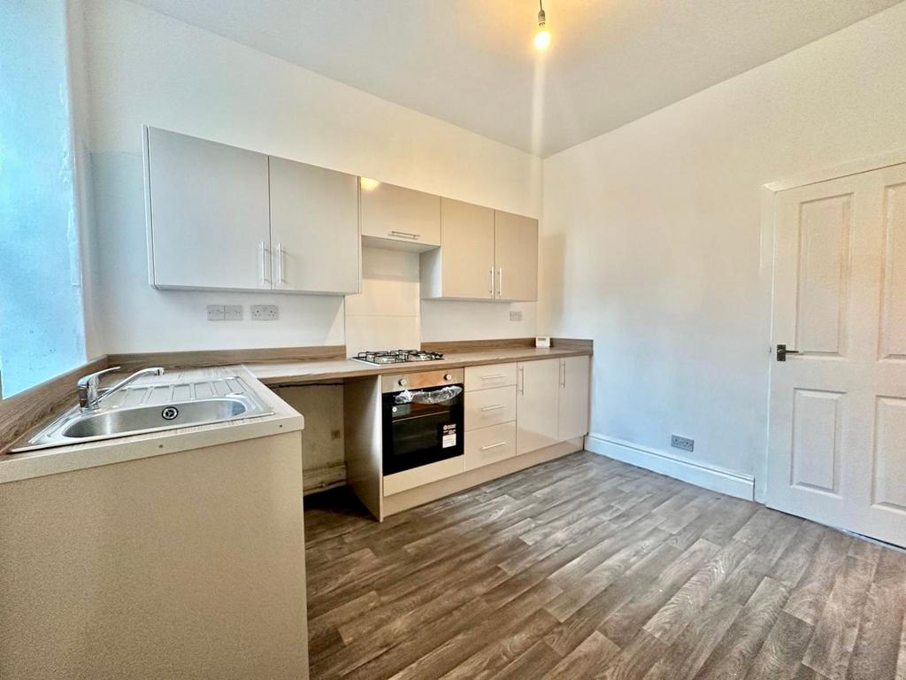 Pendlebury Road, Swinton, M27 2 bed terraced house for sale £180,000