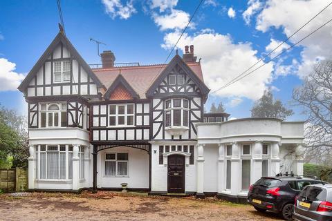 2 bedroom apartment for sale - Beacon Road, Crowborough, East Sussex