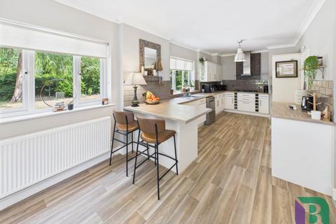4 bedroom detached bungalow for sale, Heath Lane, Milton Keynes MK17