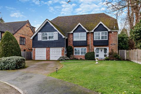 26 Lime Tree Walk, Rickmansworth, WD3 4BX