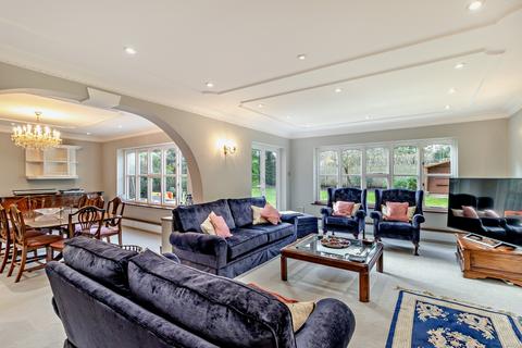 26 Lime Tree Walk, Rickmansworth, WD3 4BX
