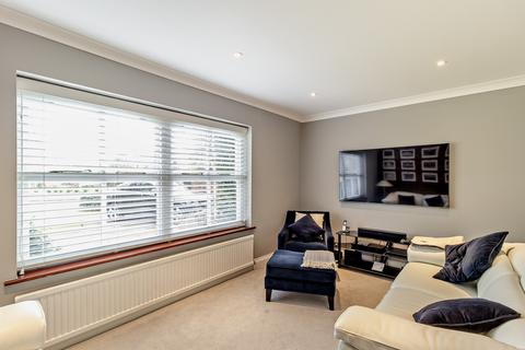 26 Lime Tree Walk, Rickmansworth, WD3 4BX