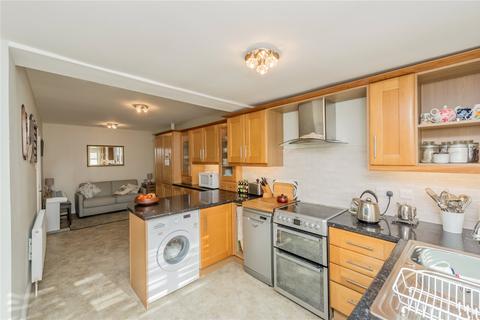 26 Walker Road, Oakenshaw, Bradford, BD12 7AL