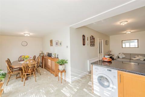 26 Walker Road, Oakenshaw, Bradford, BD12 7AL