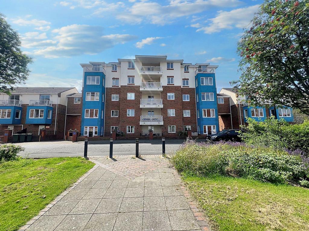 Commissioners Wharf, North shields... 2 bed flat for sale £165,000