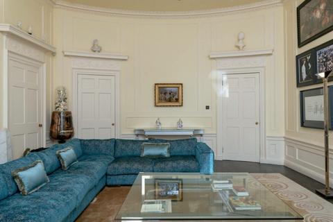 4 bedroom maisonette for sale, York Place, Edinburgh EH1