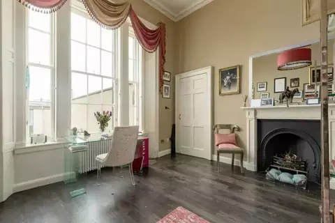 4 bedroom maisonette for sale, York Place, Edinburgh EH1