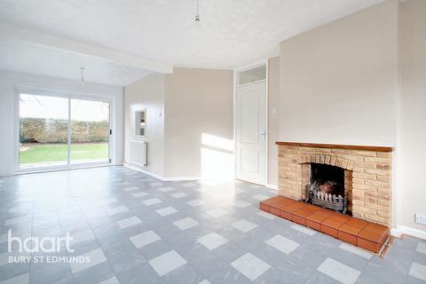 3 bedroom bungalow for sale, Icepits Close, Great Barton, Bury St Edmunds