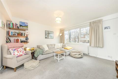 2 bedroom apartment for sale, Courtlands Avenue, Lee, SE12