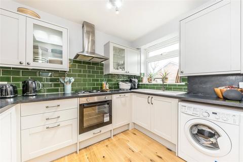 2 bedroom apartment for sale, Courtlands Avenue, Lee, SE12