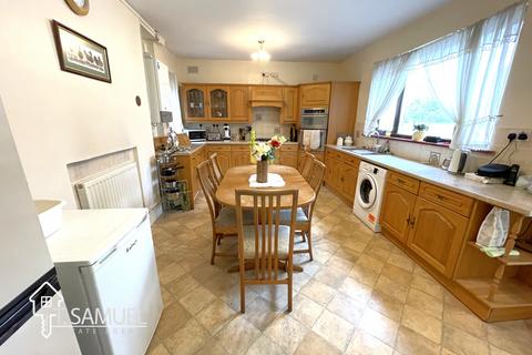 4 bedroom detached house for sale, Somerset House, Bailey Street