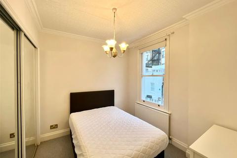 2 bedroom apartment to rent, Gloucester Terrace, London W2