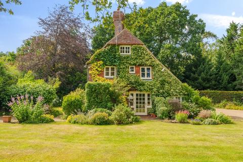 4 bedroom detached house for sale, Lewes Road, Little Horsted, Uckfield, East Sussex