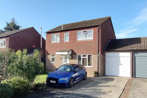 15 Cavalier Close, Midhurst, GU29 9QW