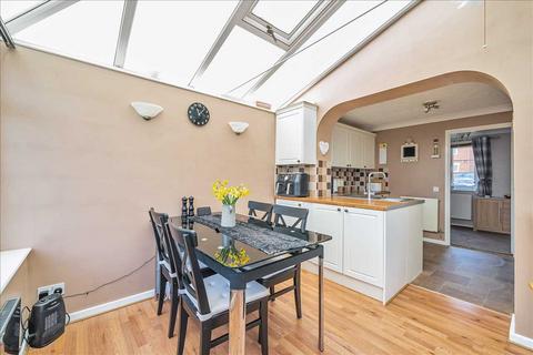3 bedroom semi-detached house for sale, Holland Drive, Andover