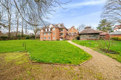 3 bedroom penthouse for sale - Bereweeke Road, Winchester, Hampshire, SO22