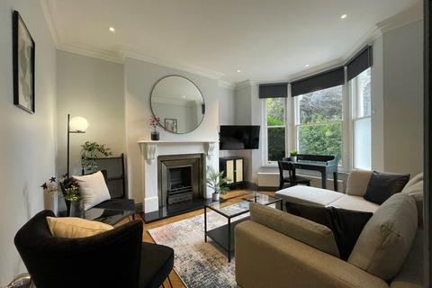 3 bedroom apartment for sale, Margravine Gardens, Hammersmith, London, W6