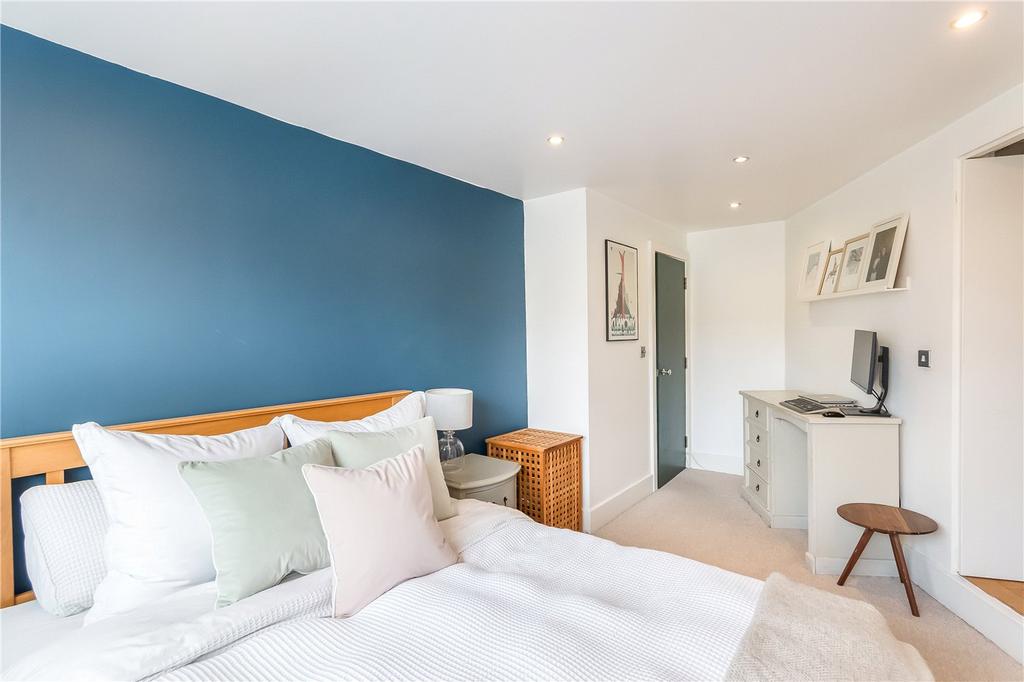Bedroom 1 P1