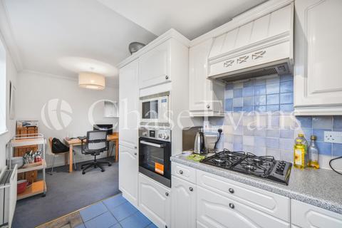 2 bedroom apartment for sale - Amundsen Court, Napier Avenue, London E14