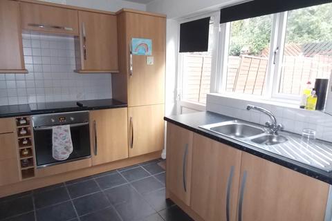 60 Agincourt, Hebburn, NE31 1AN