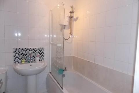 60 Agincourt, Hebburn, NE31 1AN
