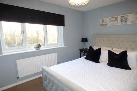 60 Agincourt, Hebburn, NE31 1AN