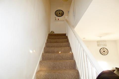60 Agincourt, Hebburn, NE31 1AN