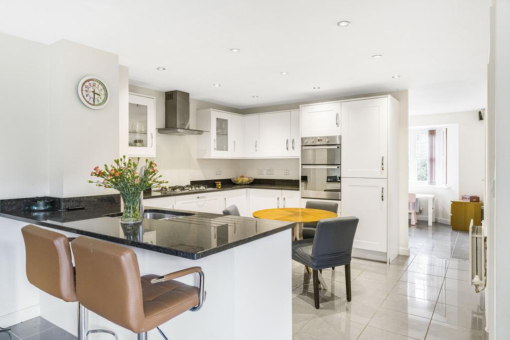 Kempton Close, Bicester, OX26 4 bed detached house for sale £625,000