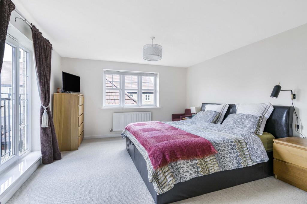 Kempton Close, Bicester, OX26 4 bed detached house for sale £625,000
