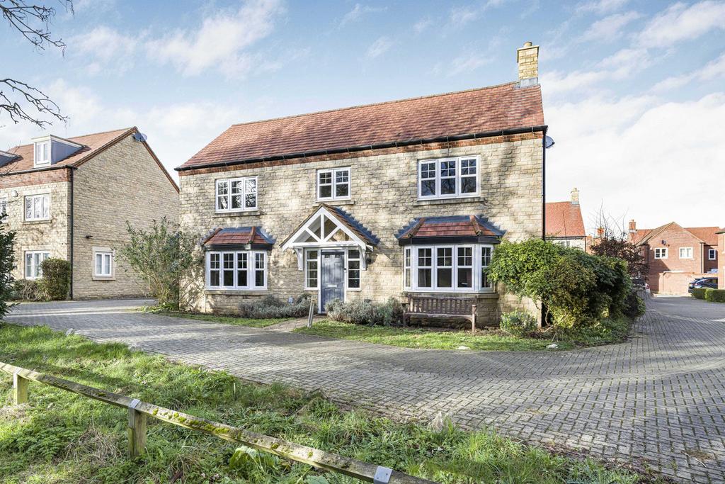 Kempton Close, Bicester, OX26 4 bed detached house for sale £625,000