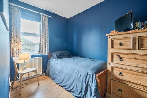 6 Peymans Terrace Berkeley Close, South Cerney, Cirencester, GL7 5XD