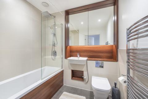 4 bedroom terraced house to rent, Rennie Street, London