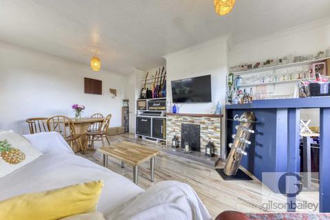 3 bedroom detached bungalow for sale - Brecklands Road, Norwich NR13