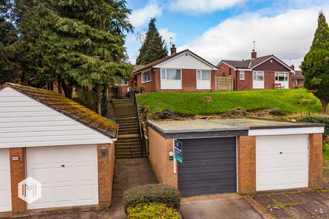 3 bedroom bungalow for sale - Enfield Close, Bury, Greater Manchester, BL9 9TU