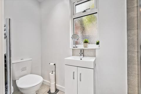 92 Alyth Crescent, Clarkston, Glasgow, G76 8PB