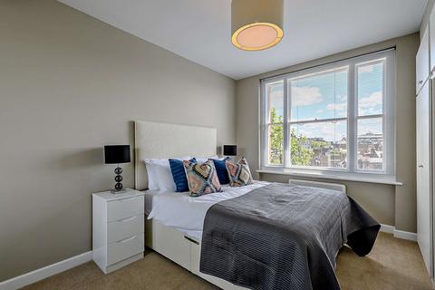 1 bedroom flat to rent, Luxury One Bedroom Flat, Mayfair, W1