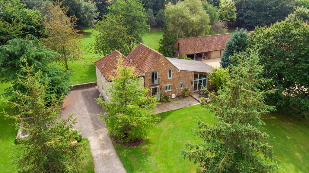 Larch Cottage and The Studio