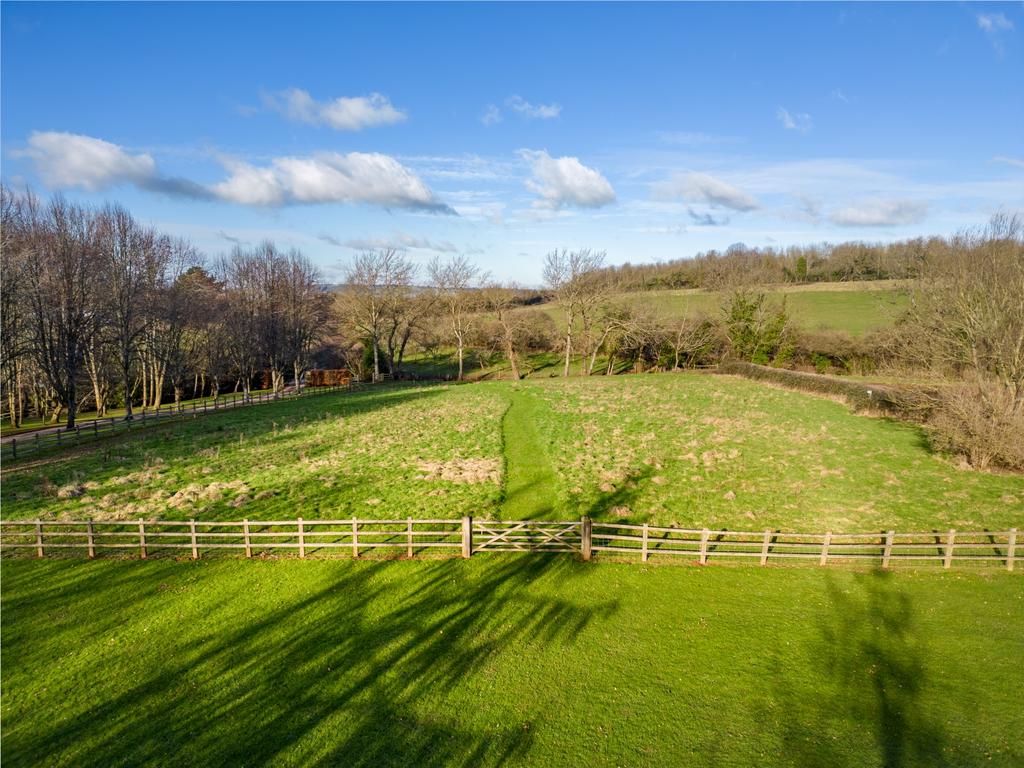 Cottages Paddock