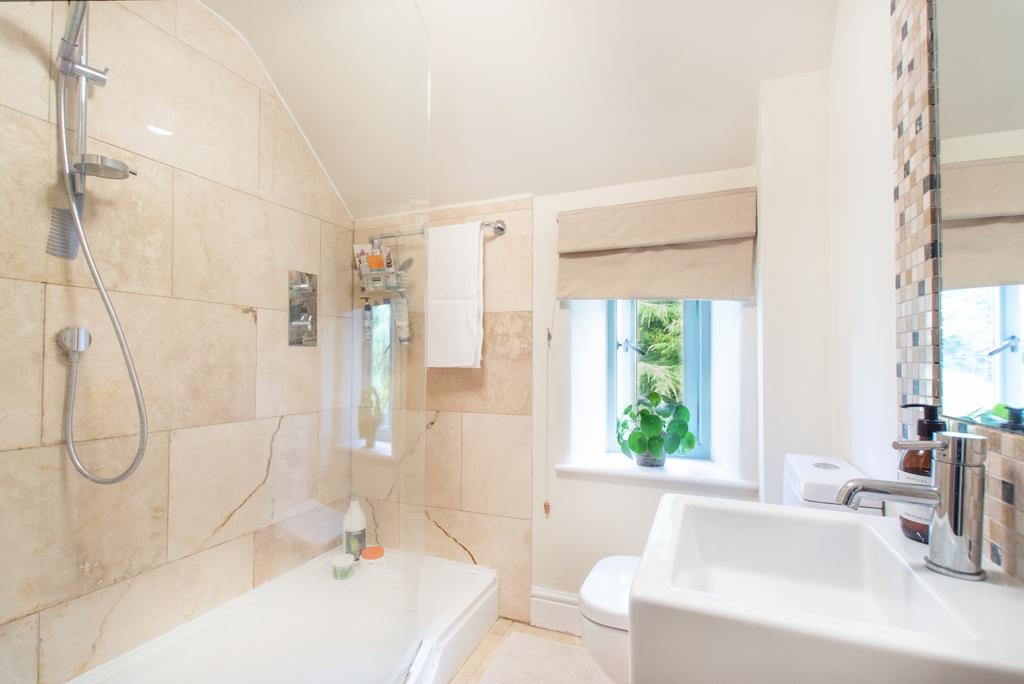 Cottage Bathroom