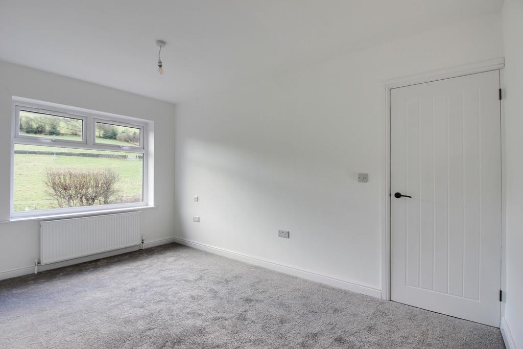 Bedroom 1 - double