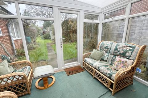 2 bedroom bungalow for sale, Pinewood Road, Highcliffe, Christchurch, Dorset, BH23