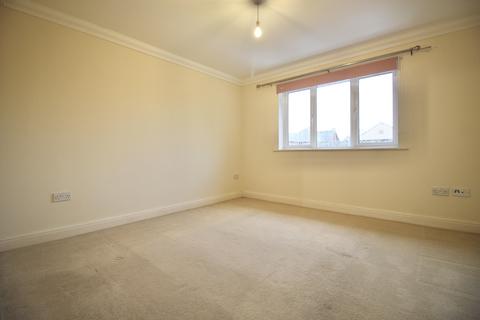 2 bedroom flat for sale - Richmond Park Road, Bournemouth BH8