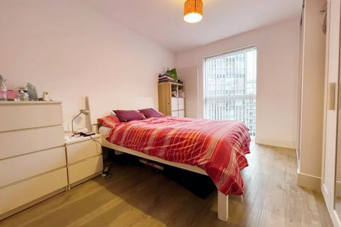 2 bedroom flat to rent - Lyon Road, HA1