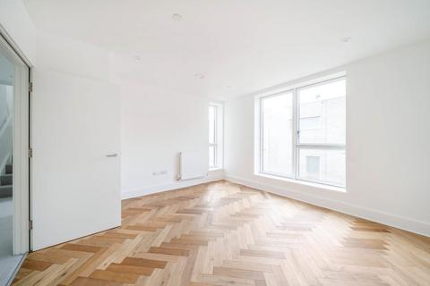 73d Marston Way, London, SE19 3JB