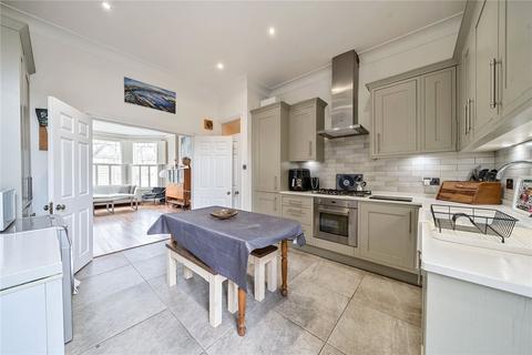 3 bedroom apartment for sale, Colney Hatch Lane, London, N10