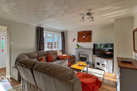 17 Brooklands Rise, Brantham, Manningtree, CO11 1TU